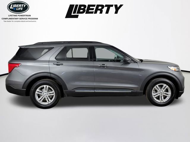 Certified 2022 Ford Explorer XLT AWD/4WD image 2