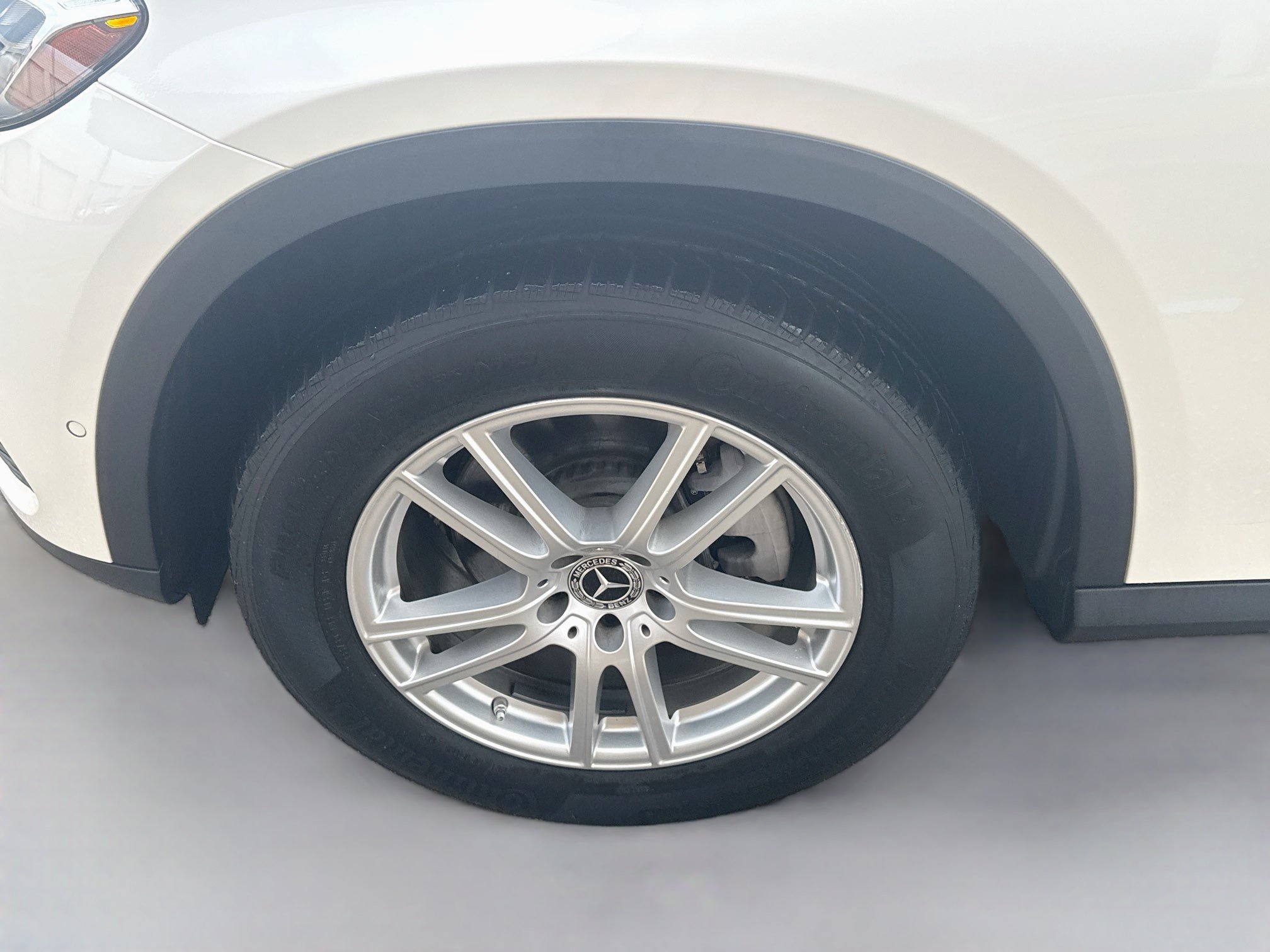 Used 2023 Mercedes-Benz GLC 300 w/ Exclusive Trim Package image 35
