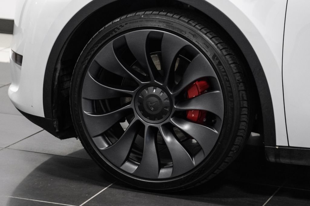 Used 2023 Tesla Model Y Long Range AWD/4WD image 48