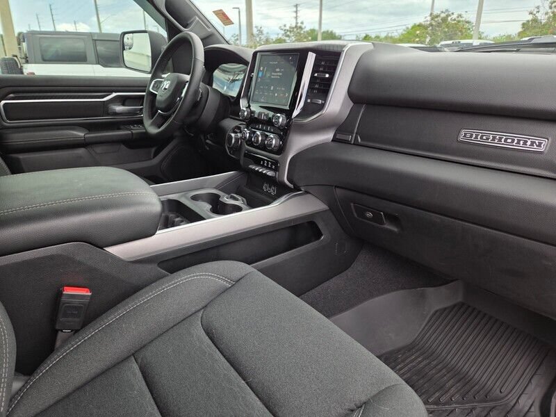 Used 2025 RAM 1500 Big Horn AWD/4WD image 33
