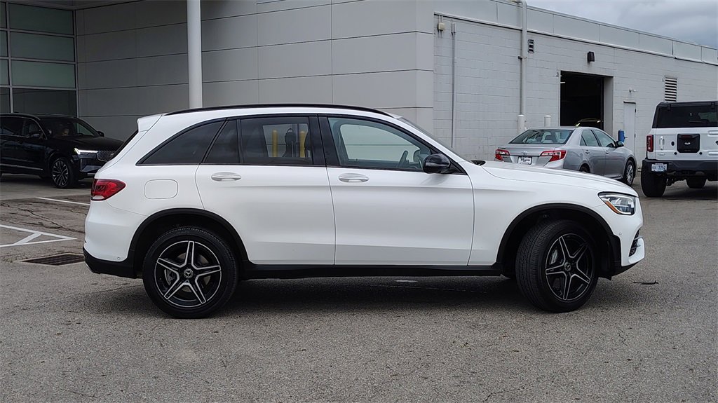 Used 2022 Mercedes-Benz GLC 300 4MATIC image 2