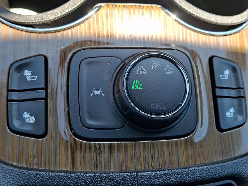 Used 2023 GMC Acadia SLE w/ Driver Convenience Package AWD/4WD image 26