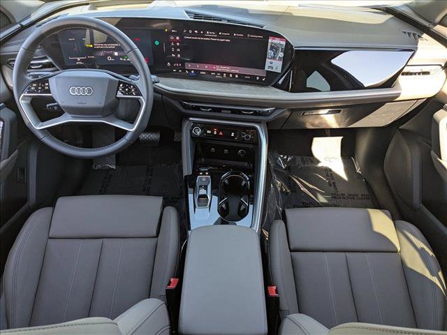 New 2025 Audi Q5 Premium w/ Premium Plus AWD/4WD image 14