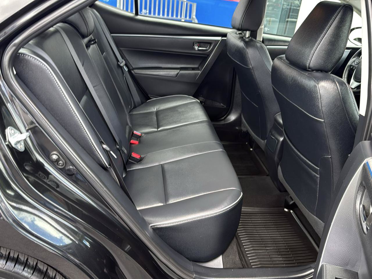 Used 2015 Toyota Corolla S Premium FWD image 27