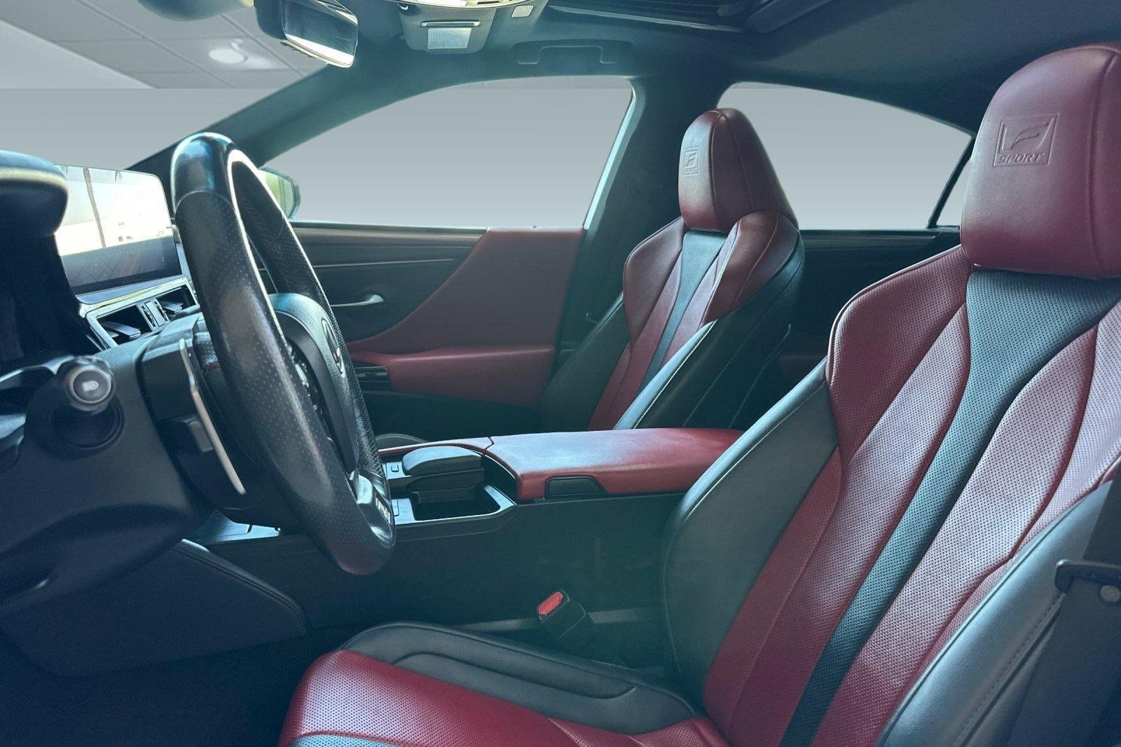 Certified 2022 Lexus ES 300h F Sport FWD image 5