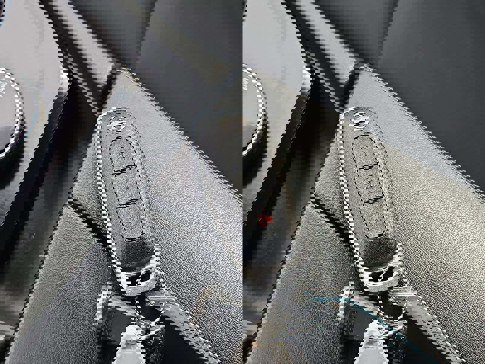 Used 2023 Nissan Rogue S image 33