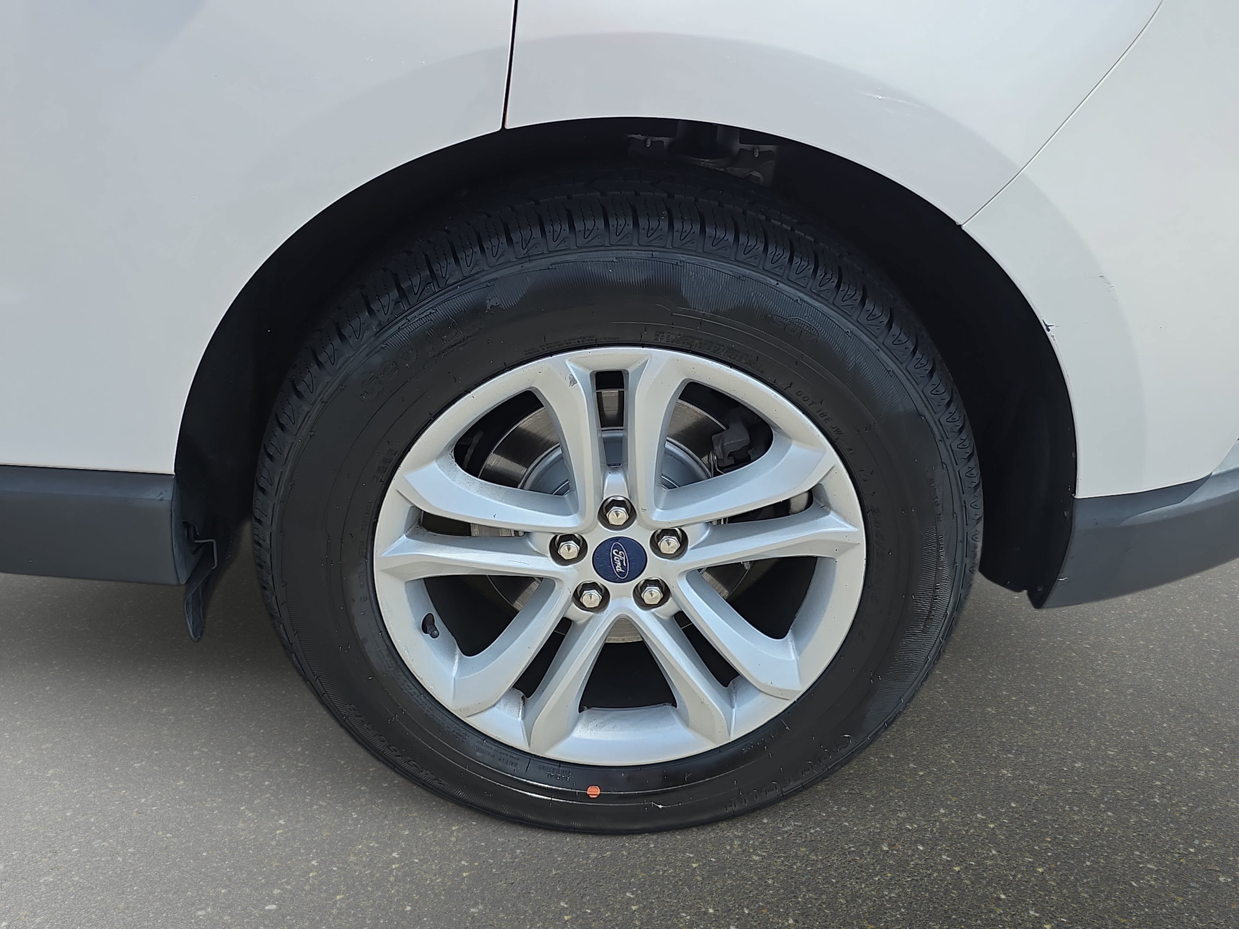 Used 2019 Ford Edge SEL w/ Equipment Group 201A FWD image 33