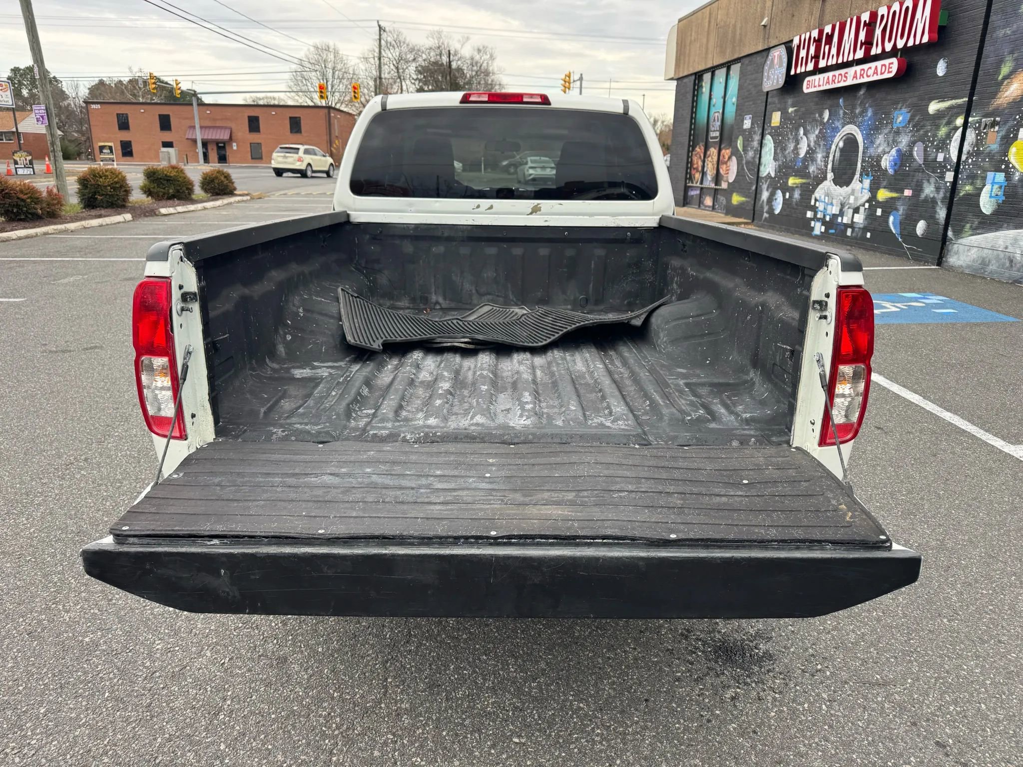 Used 2018 Nissan Frontier S w/ Work Truck Package image 33