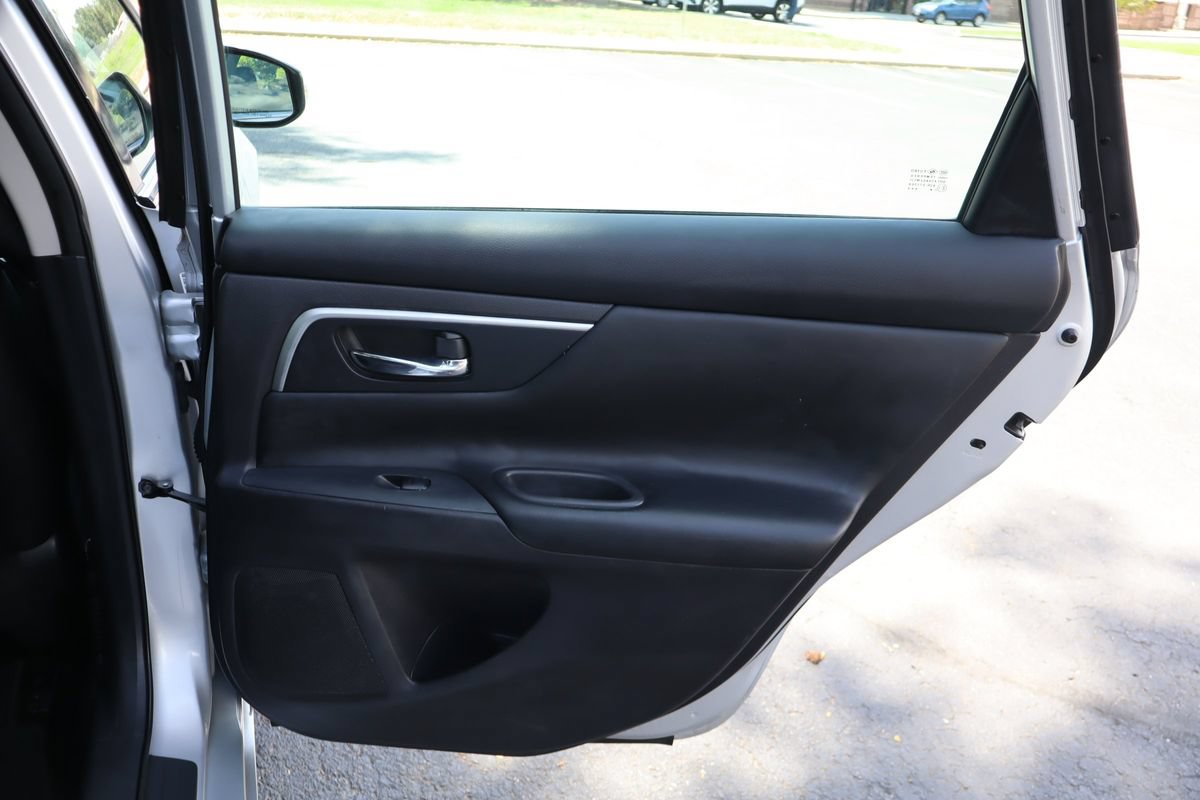 Used 2018 Nissan Altima 2.5 SL FWD image 25