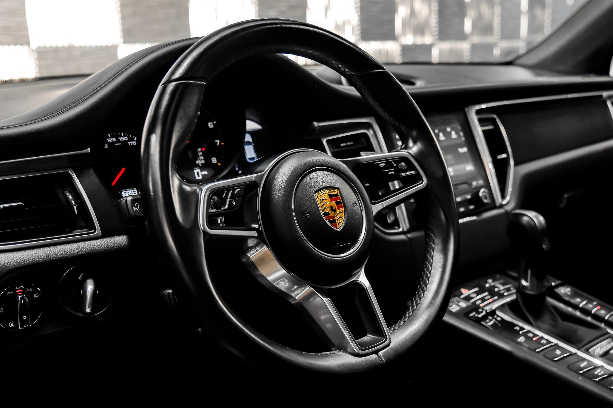 Used 2017 Porsche Macan GTS AWD/4WD image 14