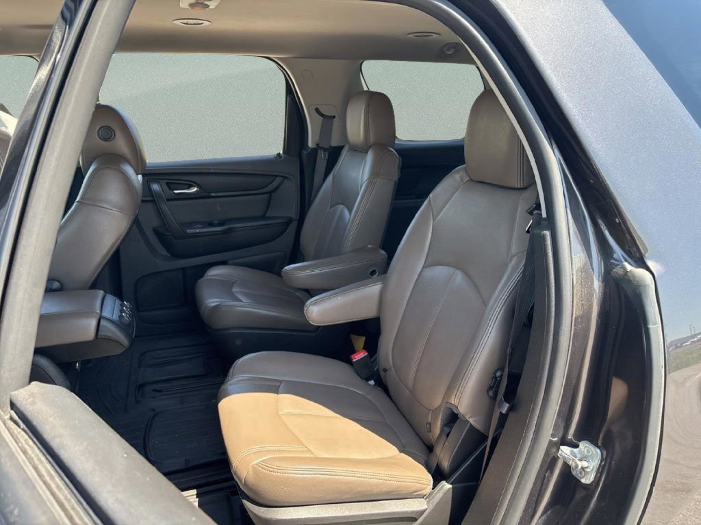 Used 2014 GMC Acadia SLE image 27