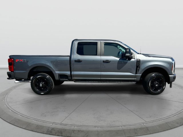 Used 2024 Ford F250 XL w/ STX Appearance Package AWD/4WD image 2