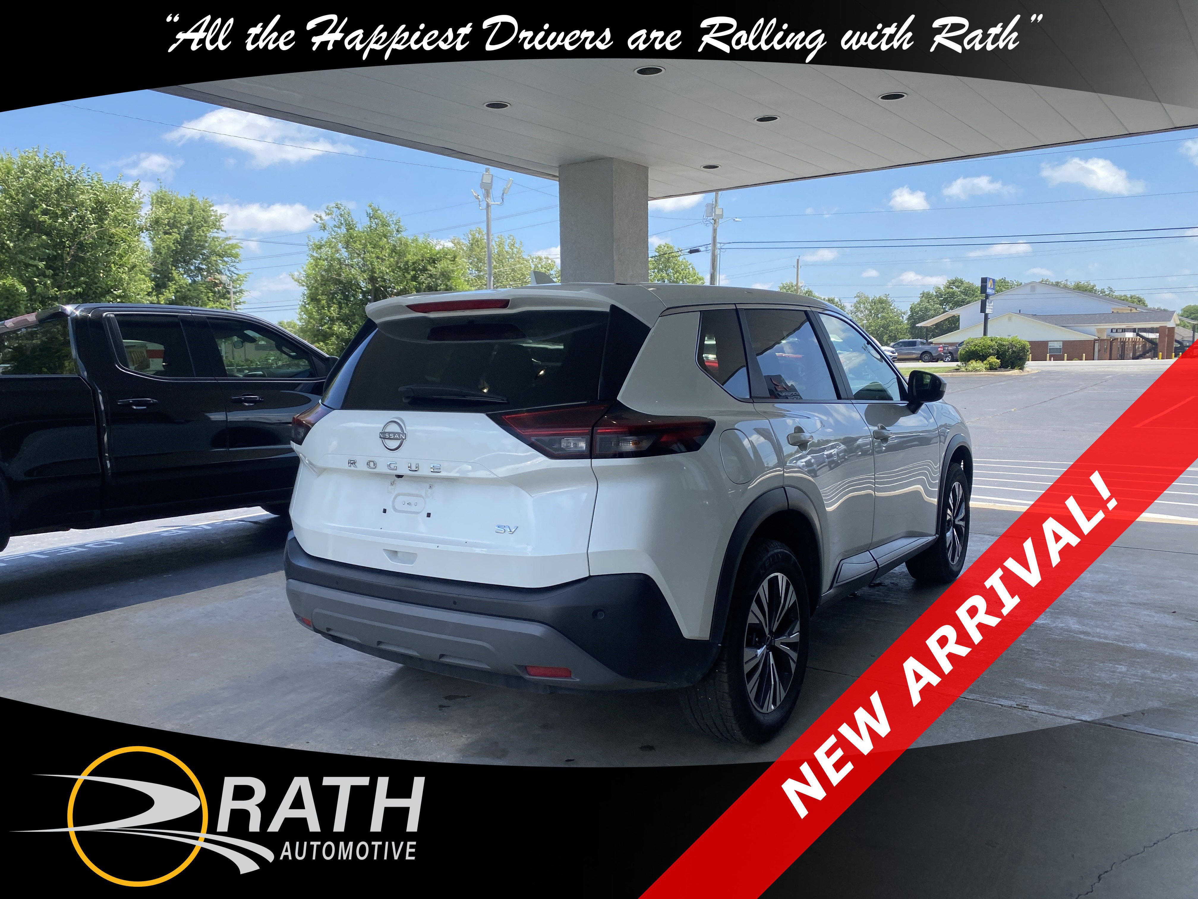 Used 2023 Nissan Rogue SV FWD image 8