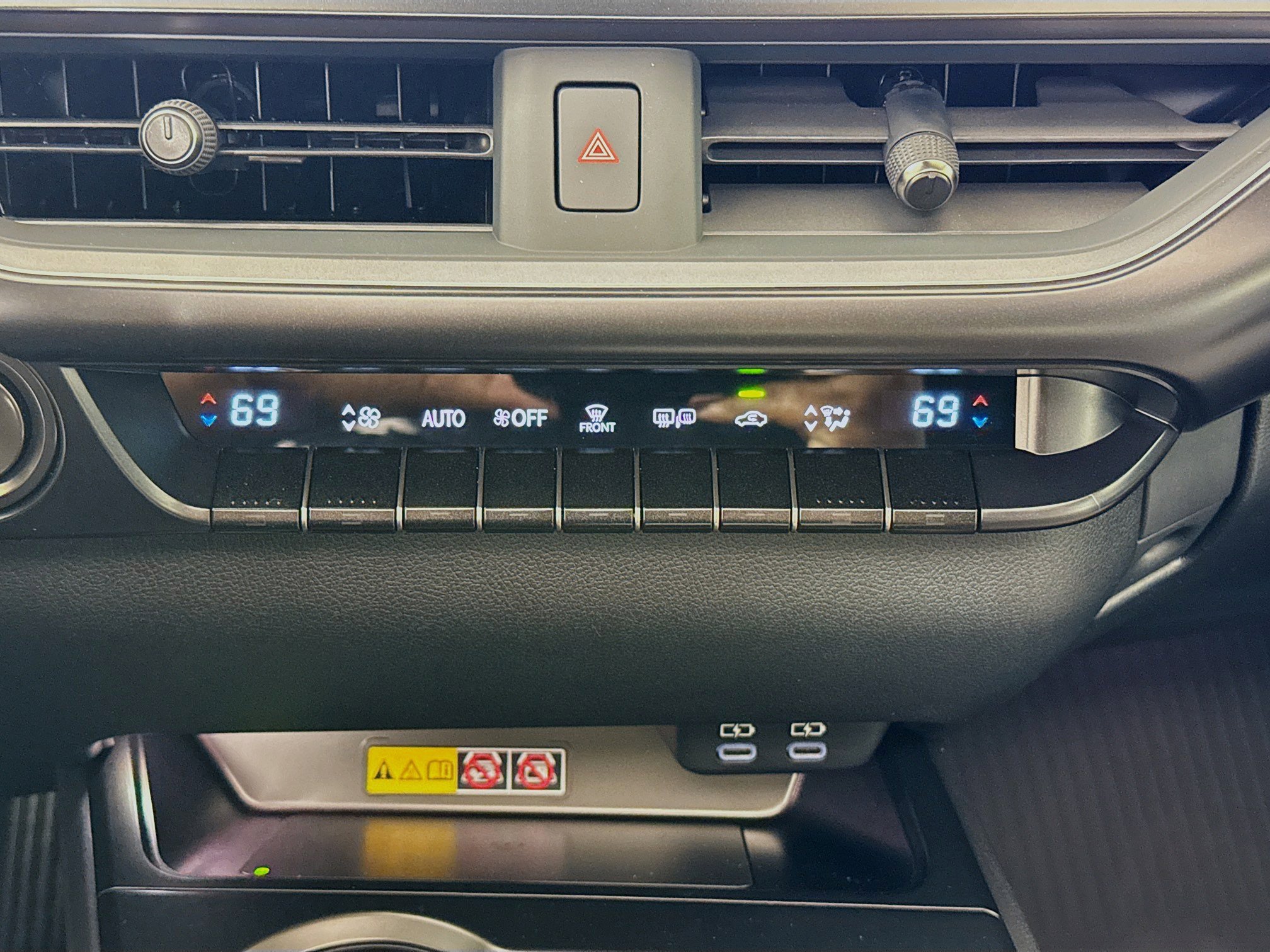 New 2026 Lexus UX 300h AWD w/ Accessory Package (2T) image 17