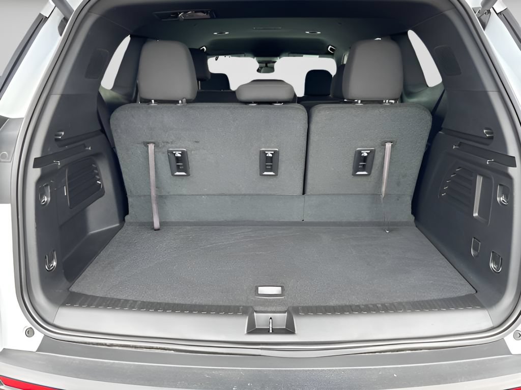 New 2025 GMC Acadia Elevation FWD image 13
