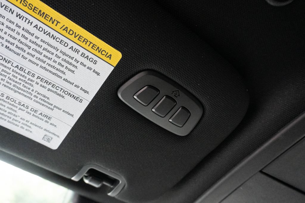 Used 2025 Ford Explorer ST-Line w/ Premium Package RWD image 35