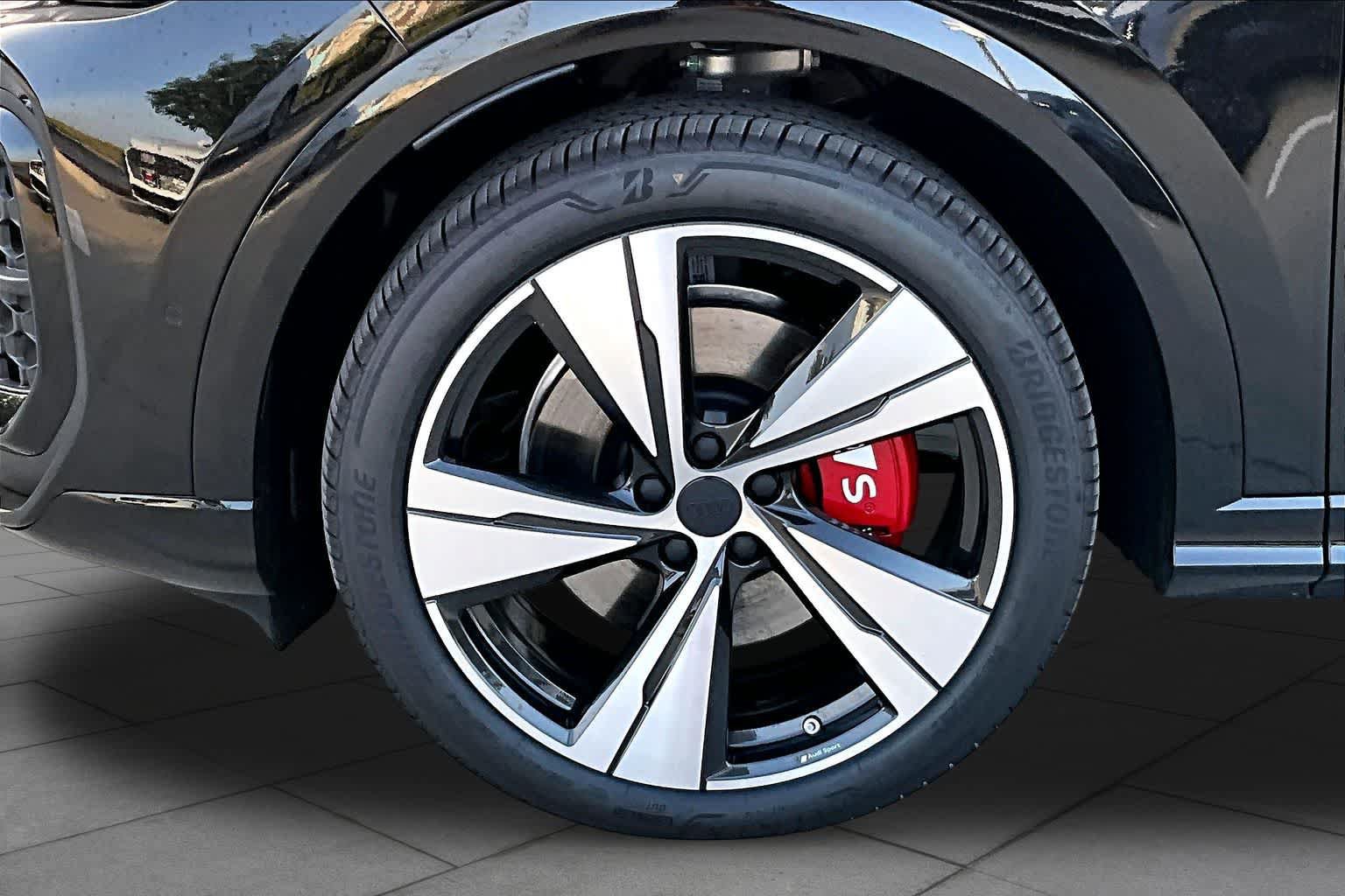 New 2026 Audi SQ5 Premium Plus AWD/4WD image 11