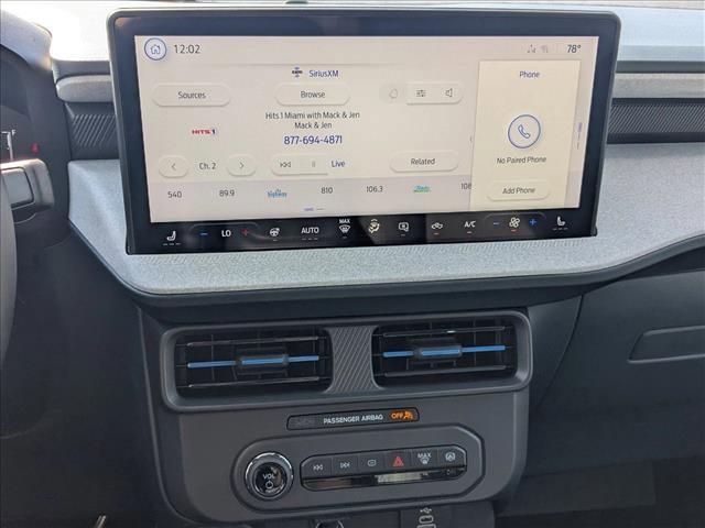 New 2025 Ford Maverick XLT w/ XLT Luxury Package image 12