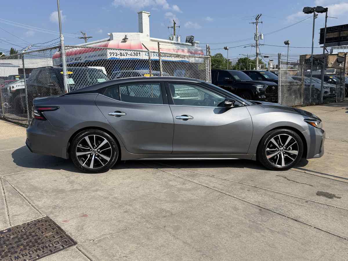 Used 2022 Nissan Maxima SL FWD image 4