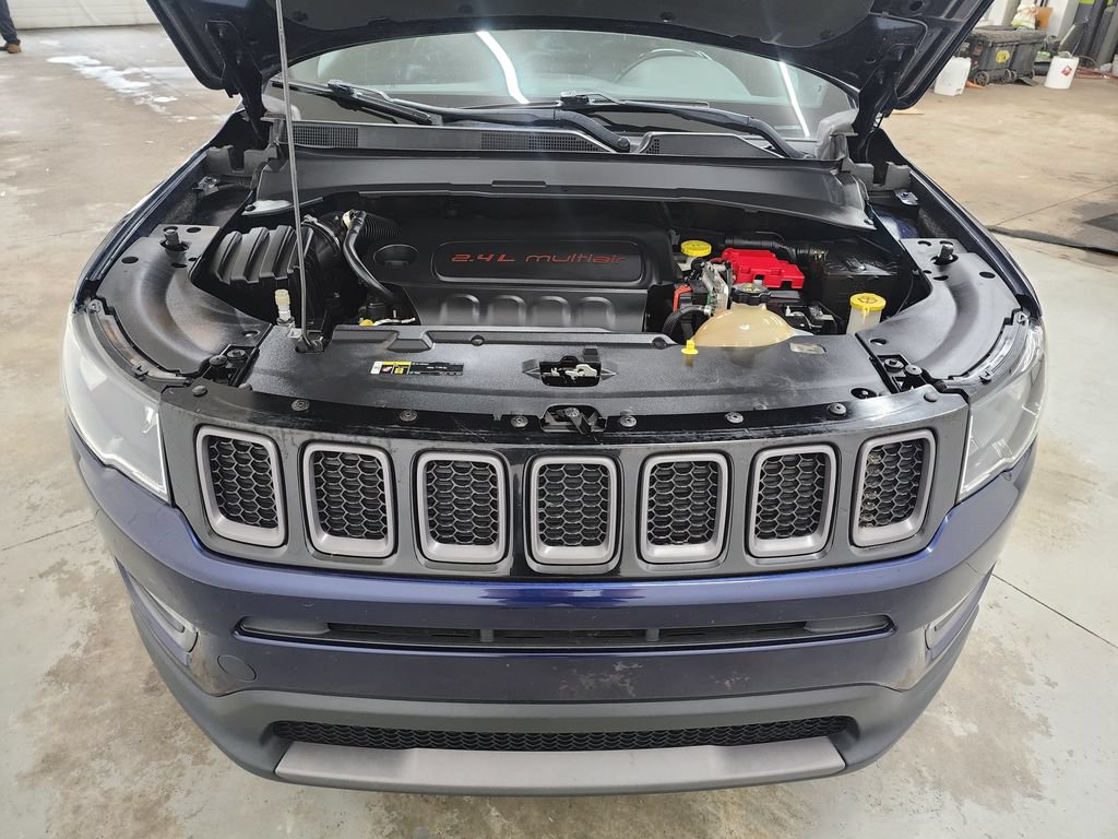 Used 2021 Jeep Compass Latitude FWD image 34