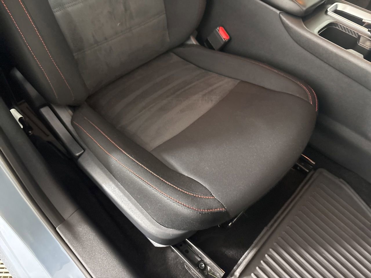 Used 2024 Nissan Sentra SR FWD image 31