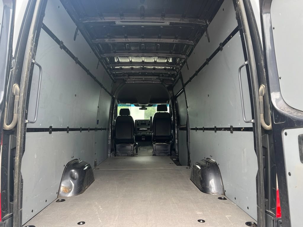 Used 2021 Freightliner Sprinter 2500 AWD/4WD image 29