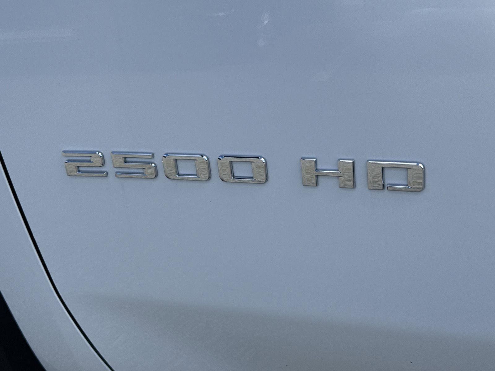 Used 2023 Chevrolet Silverado 2500 W/T w/ Z71 Off-Road Package AWD/4WD image 15