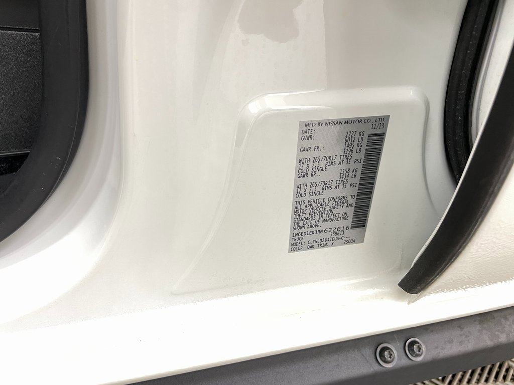 Used 2024 Nissan Frontier PRO-4X w/ Pro Convenience Package image 34