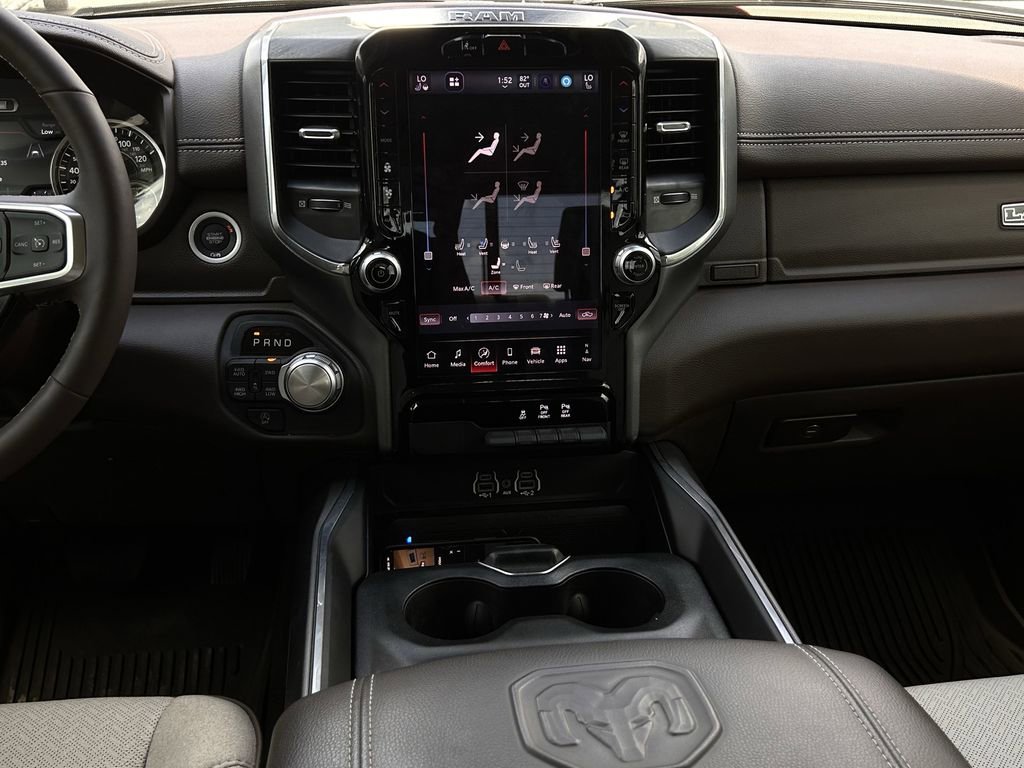 Used 2025 RAM 1500 Laramie AWD/4WD image 17