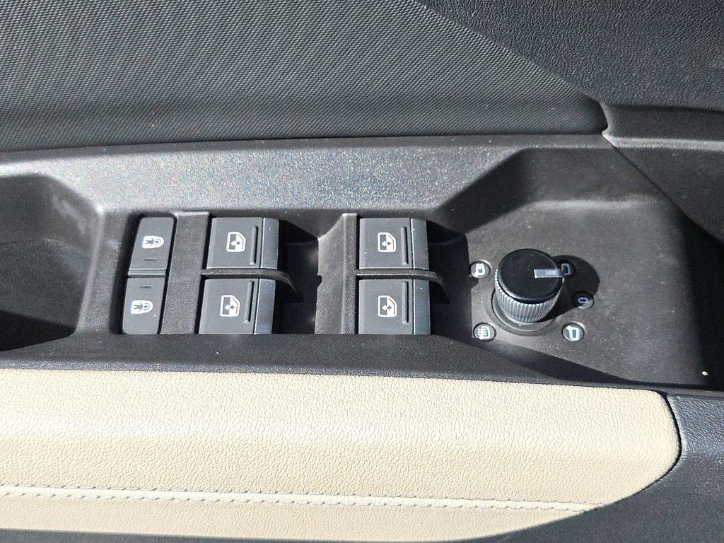 Certified 2024 Audi Q4 e-tron Premium image 19