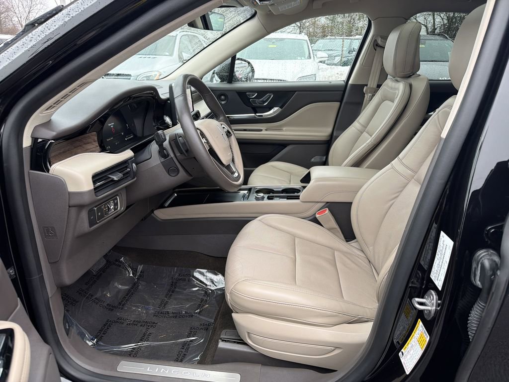 Used 2020 Lincoln Corsair Reserve w/ Equipment Group 201A image 11