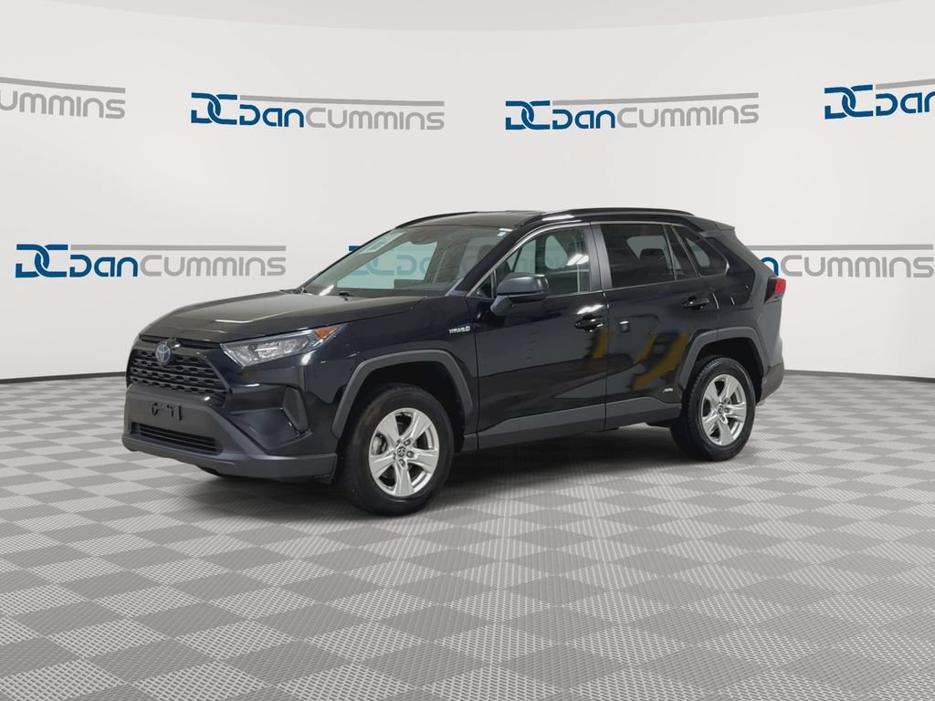 Used 2020 Toyota RAV4 LE AWD/4WD image 4