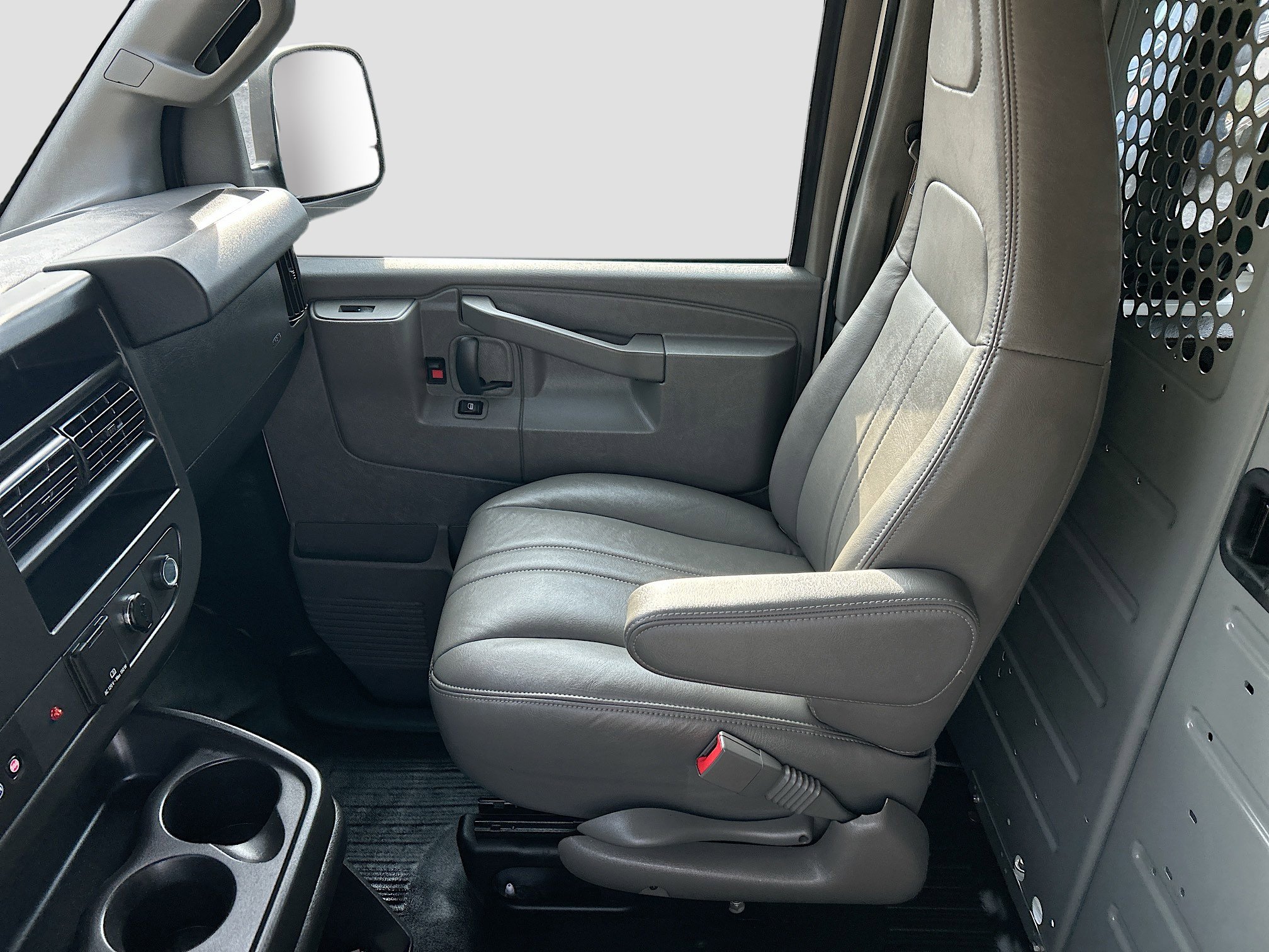 Used 2020 Chevrolet Express 2500 w/ Driver Convenience Package image 22