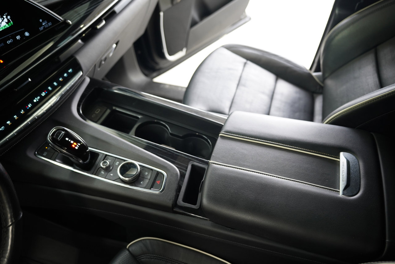 Used 2021 Cadillac Escalade ESV Sport w/ Driver Assist Tech Package image 22