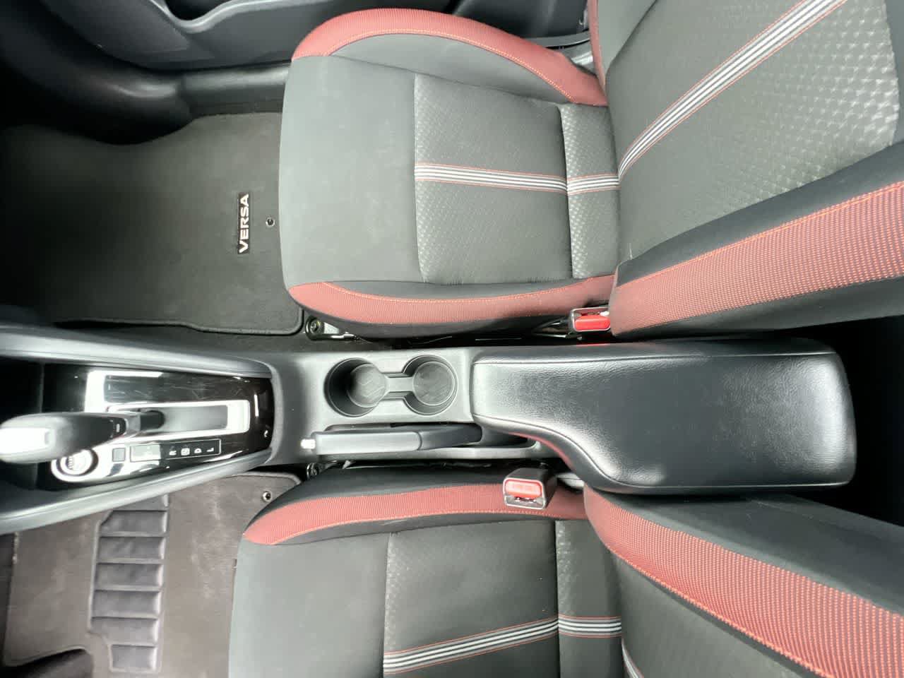 Used 2024 Nissan Versa SR FWD image 21