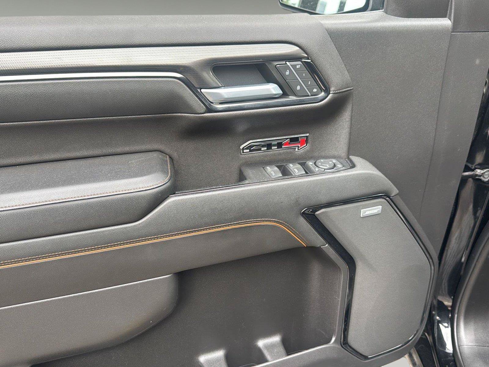 Used 2022 GMC Sierra 1500 AT4 AWD/4WD image 9