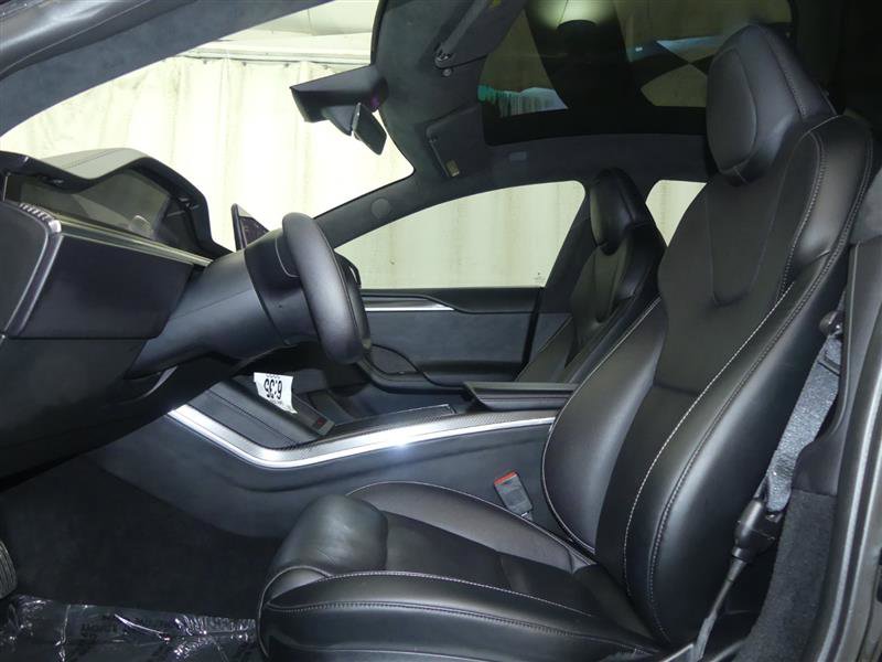 Used 2022 Tesla Model S Plaid image 18