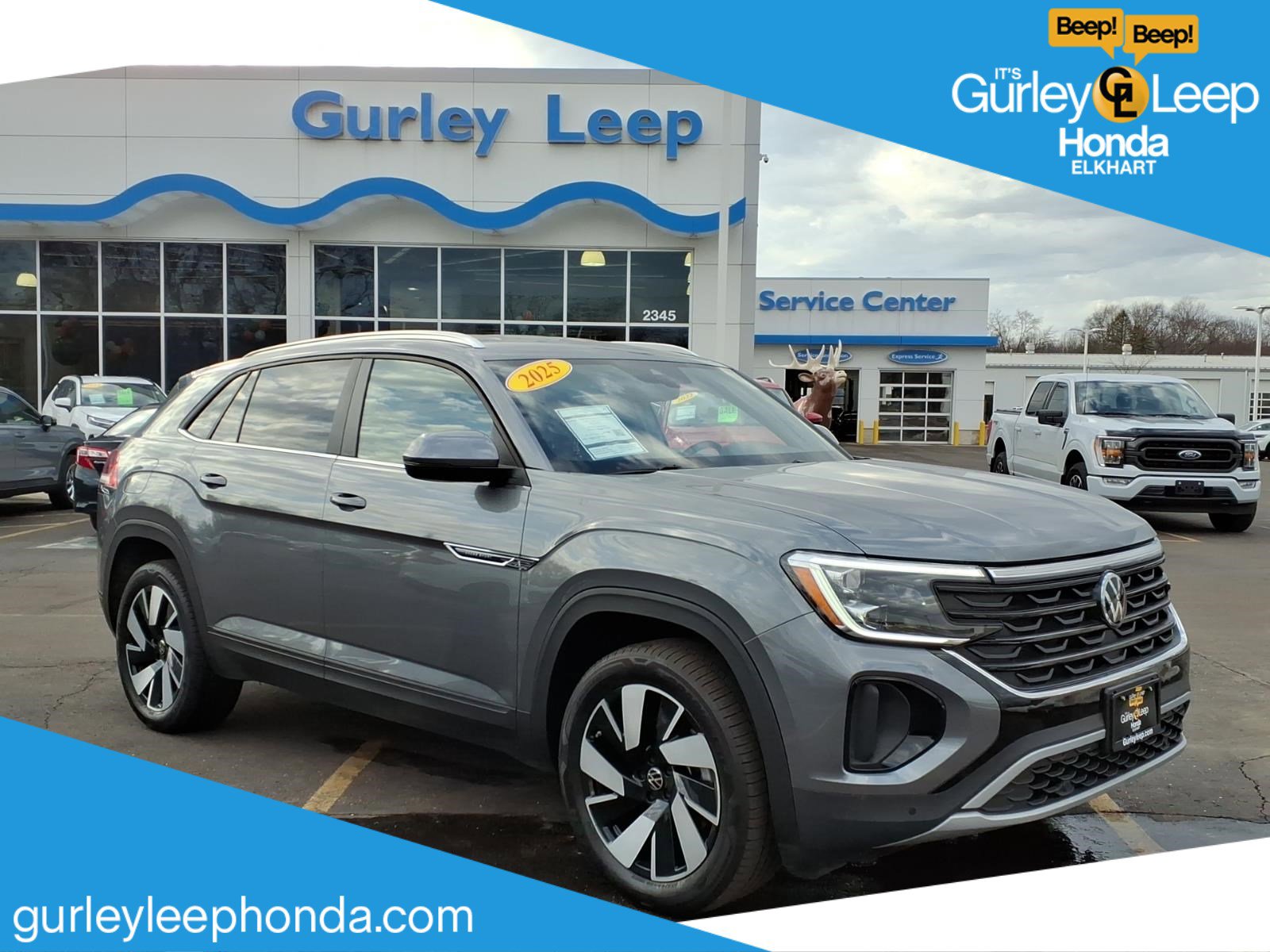 Used 2025 Volkswagen Atlas Cross Sport SE image 1