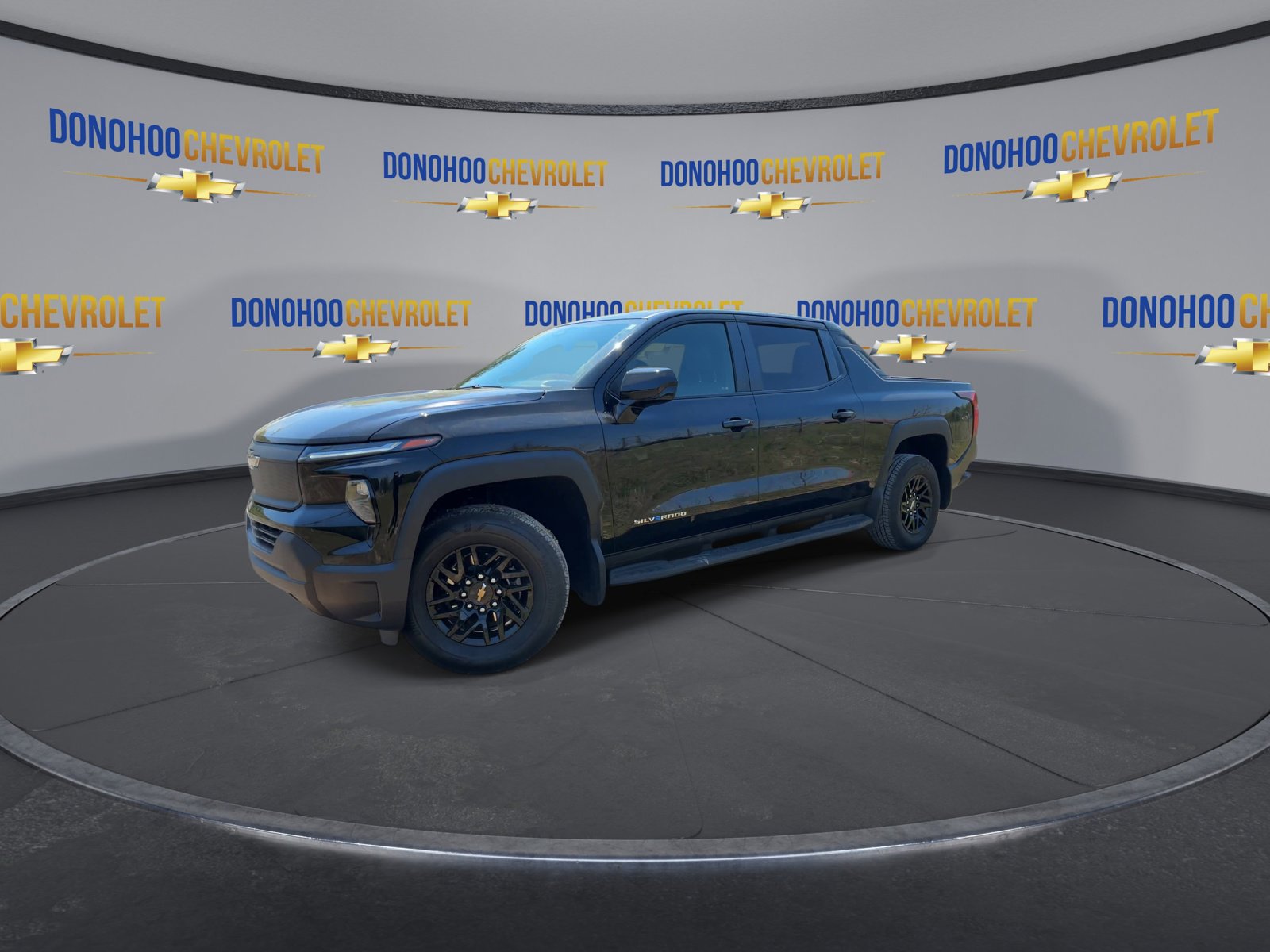 Used 2024 Chevrolet Silverado EV W/T AWD/4WD image 7