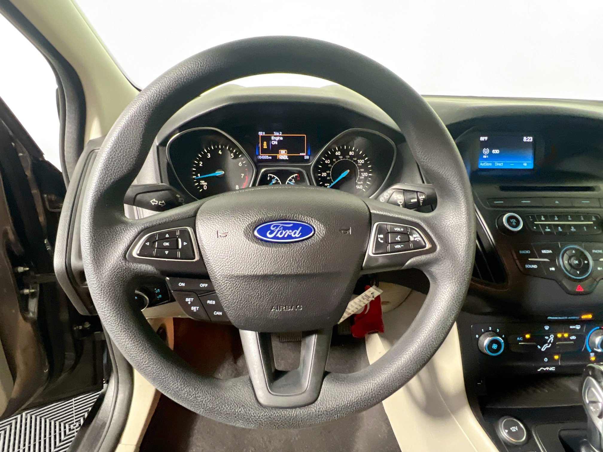 Used 2015 Ford Focus SE FWD image 17