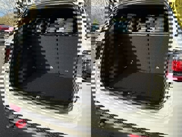 New 2026 Jeep Compass Trailhawk image 9