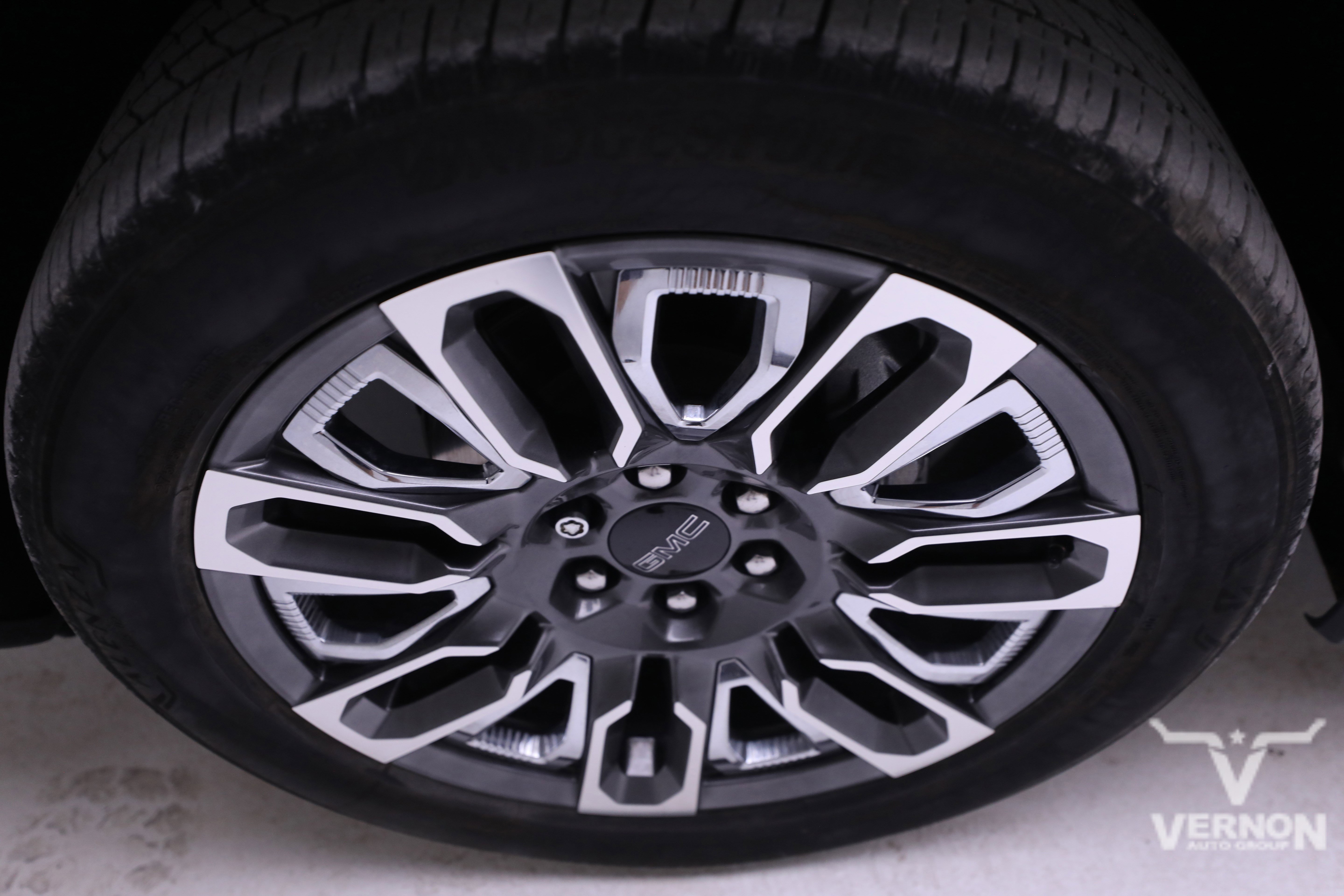 Used 2023 GMC Sierra 1500 Denali Ultimate image 32