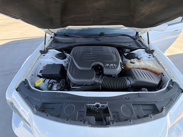 Used 2020 Chrysler 300 S RWD image 34