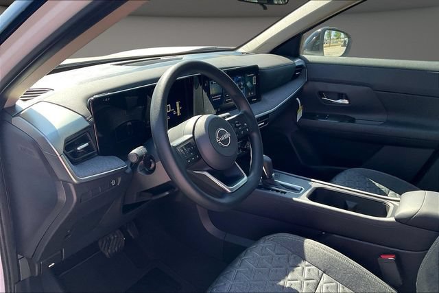 New 2026 Nissan Kicks SV w/ SV Premium Package FWD image 7