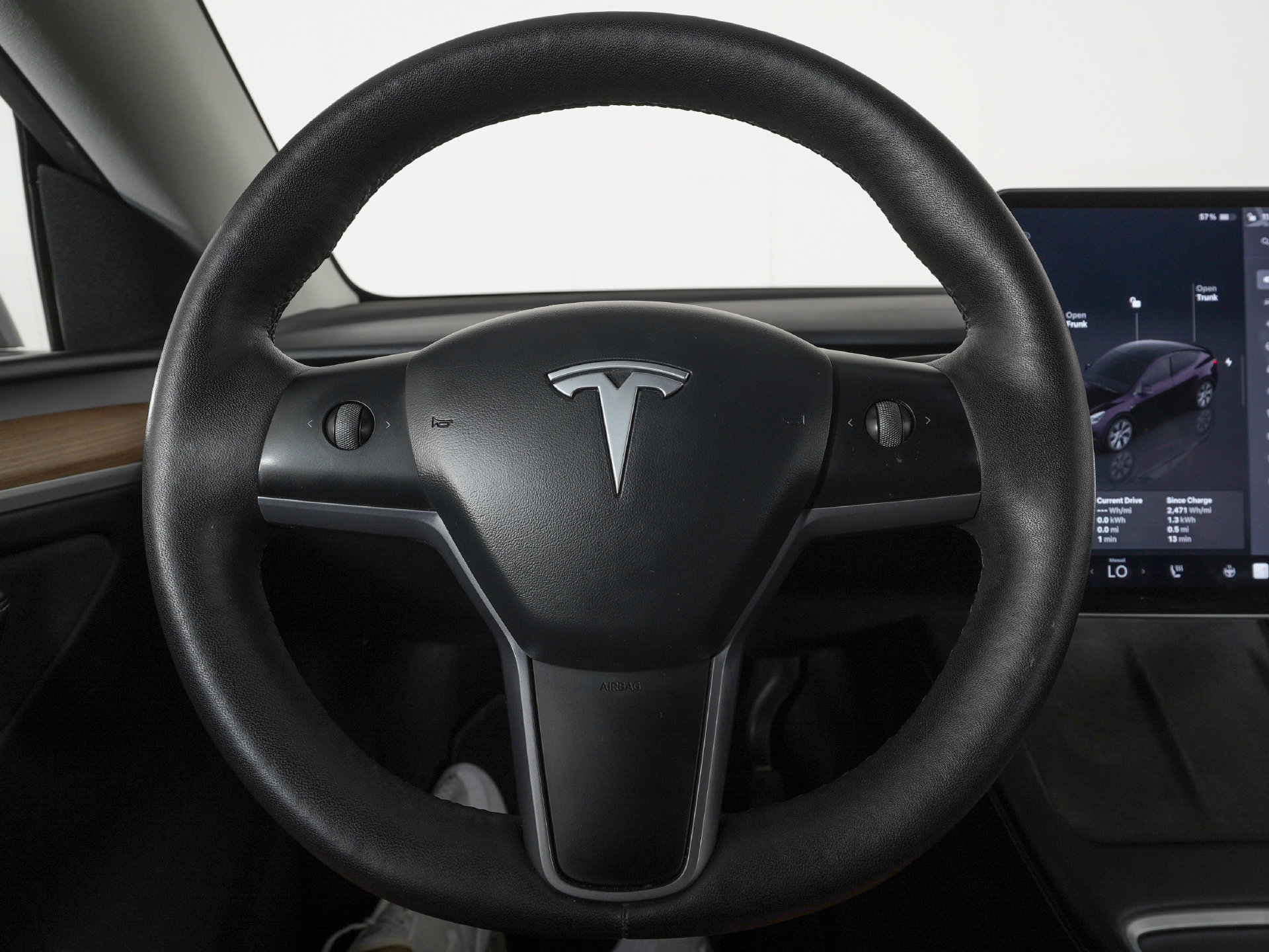 Used 2024 Tesla Model Y Long Range AWD/4WD image 17