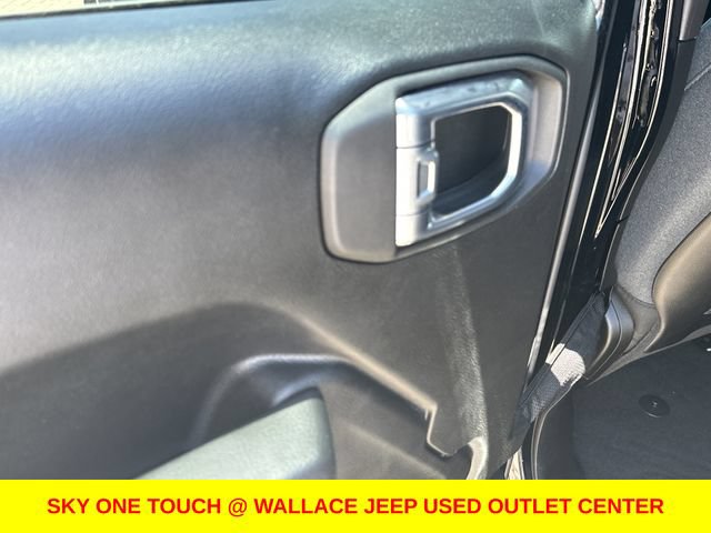 Used 2026 Jeep Wrangler Unlimited Rubicon AWD/4WD image 12
