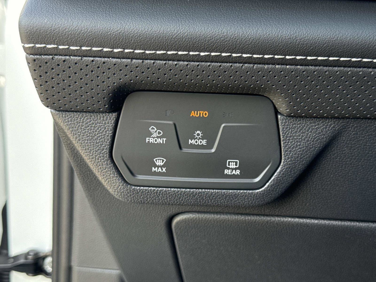 New 2026 Volkswagen Atlas SE image 25