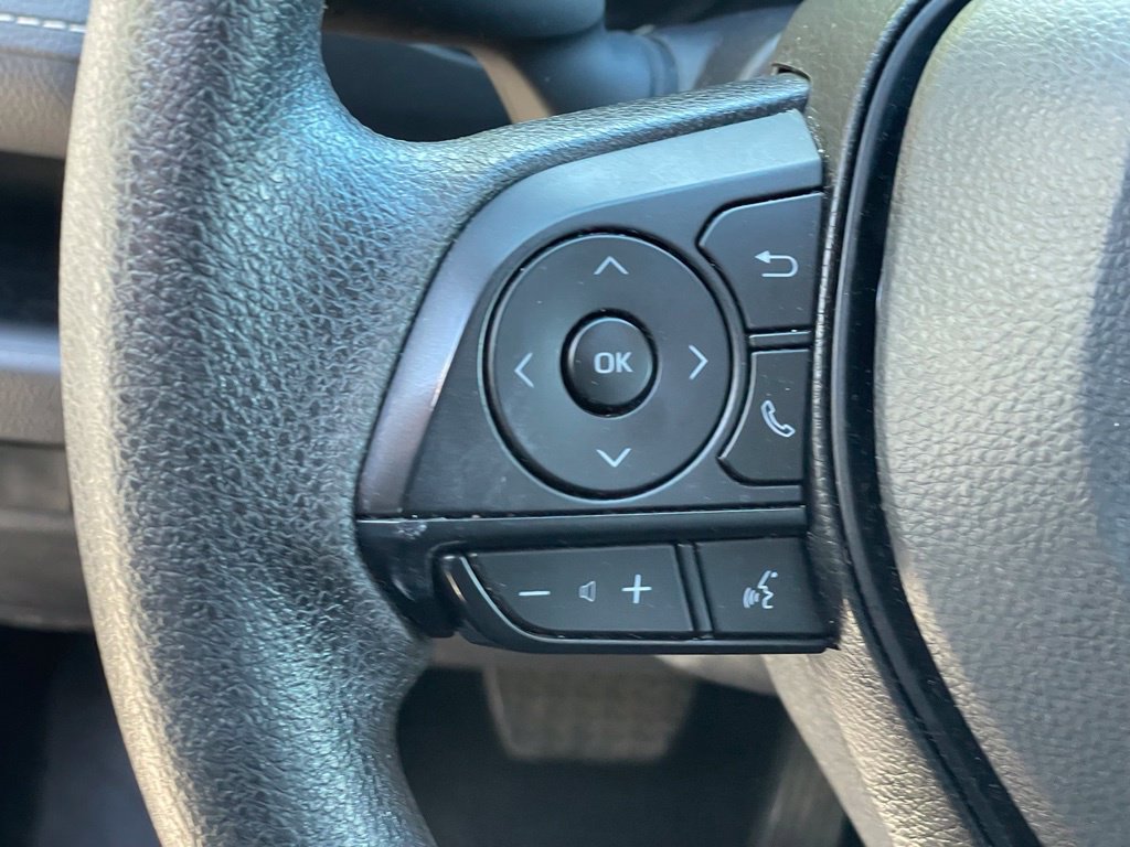 Used 2025 Toyota RAV4 LE AWD/4WD image 16