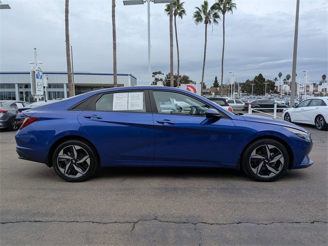 Used 2023 Hyundai Elantra SEL w/ Convenience Package image 5