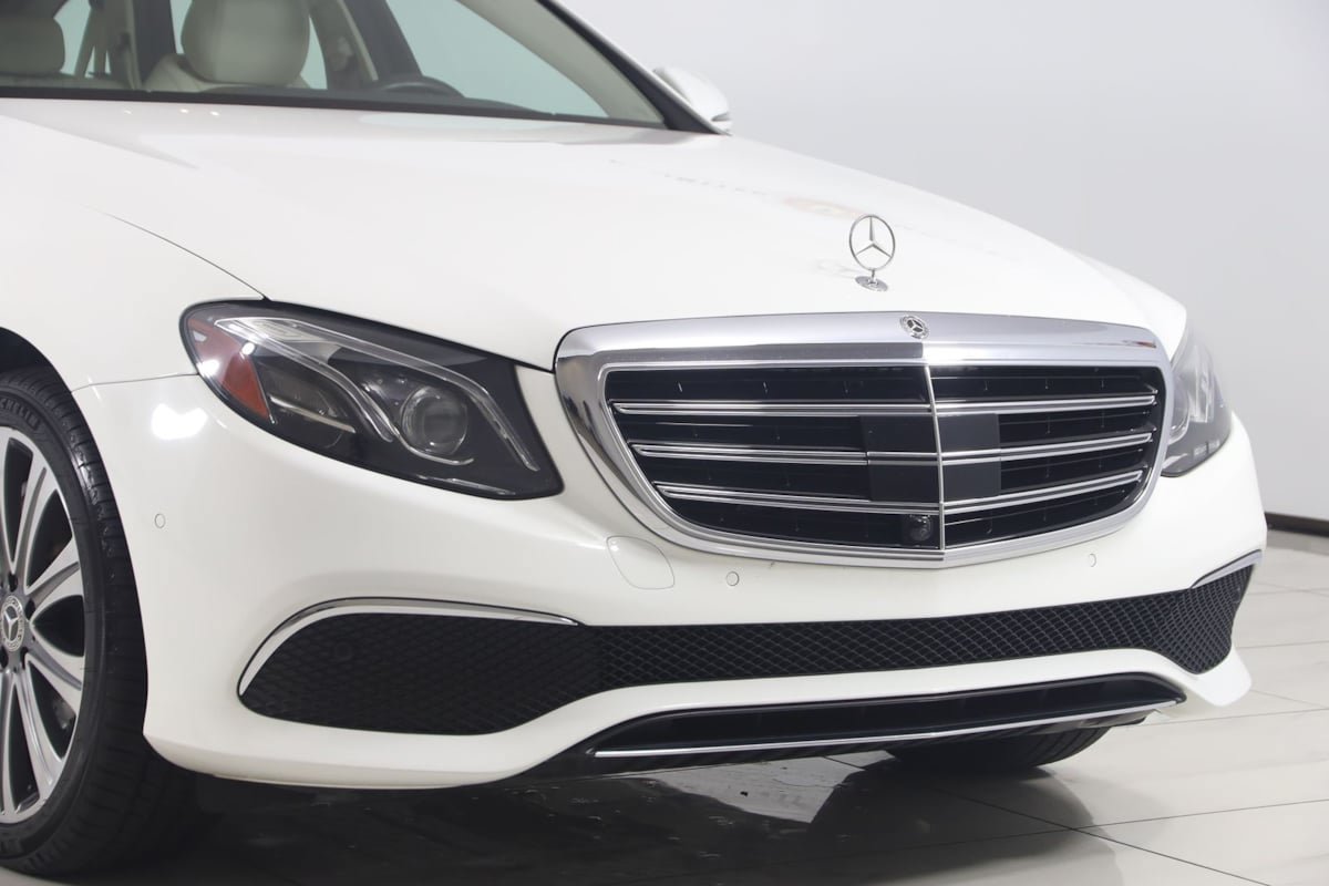 Used 2020 Mercedes-Benz E 450 4MATIC Wagon w/ Premium Package image 45